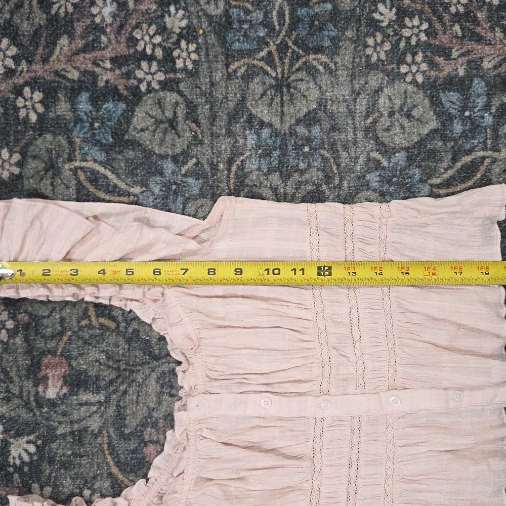 AE Ruched Flutter Sleeve Blouse - Picture 14 of 14